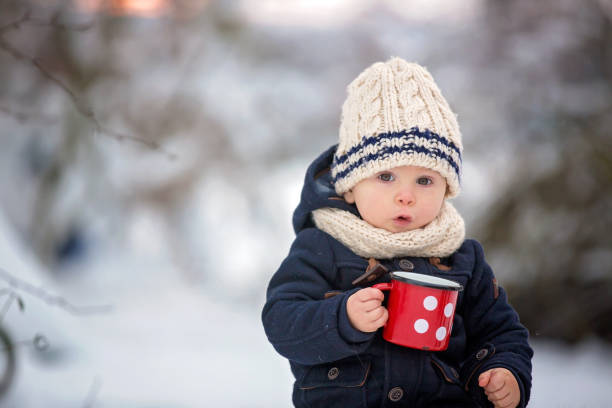 Image de l'article Éveil hivernal en crèche : Des activités ludiques pour bébés encadrées par des professionnels de la petite enfance